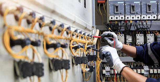 Professional Electrician technician working in New Hempstead, NY